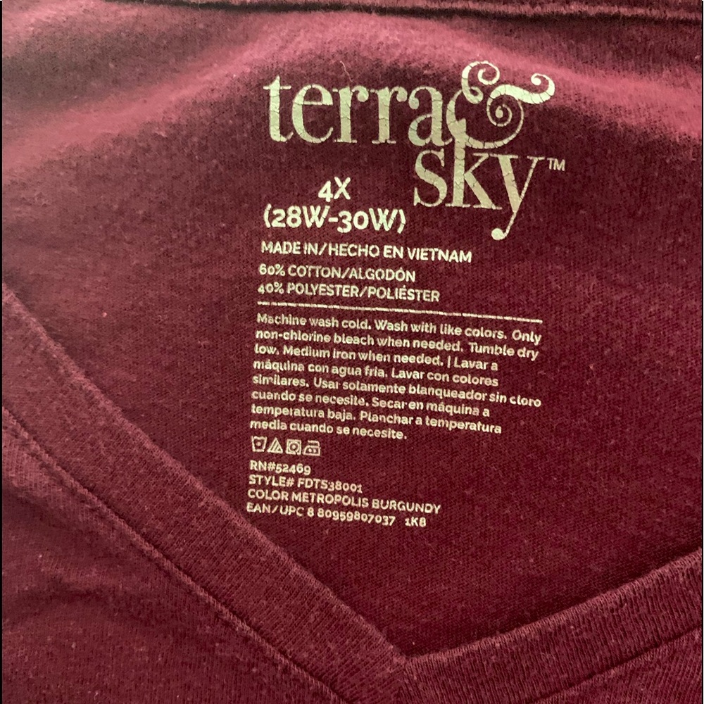 2 Terra & Sky long sleeve t-shirts 4XL